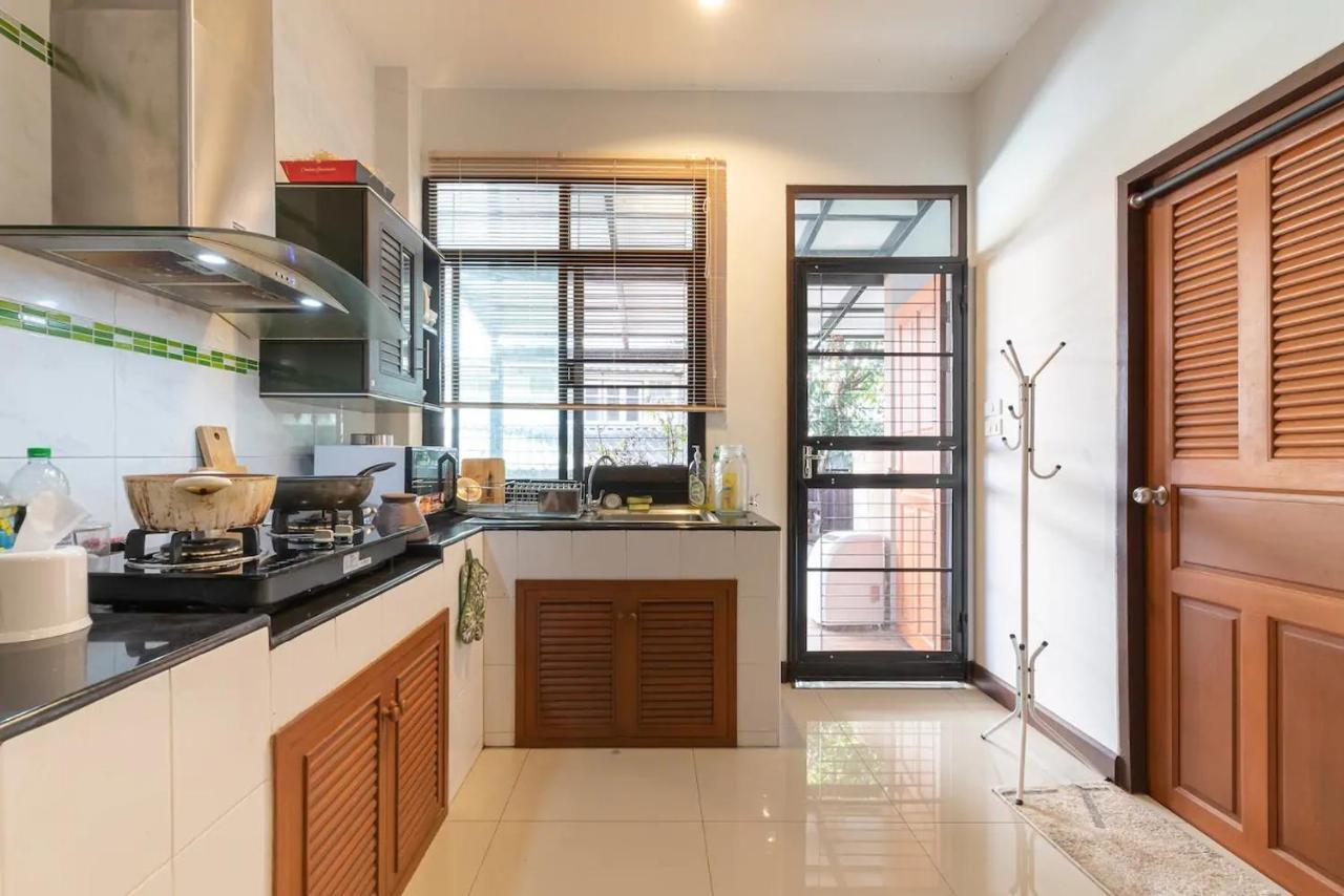 צ'יאנג מאי Loft Style Townhouse Near Old City מראה חיצוני תמונה